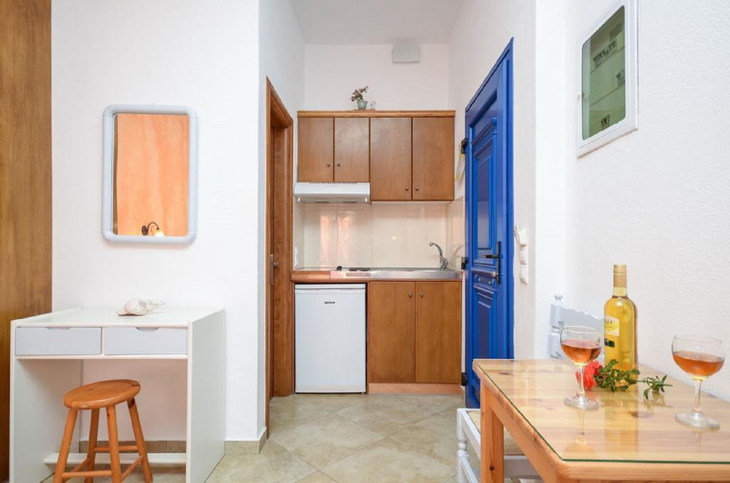 Sofia Studios Agia Anna  Kamer foto