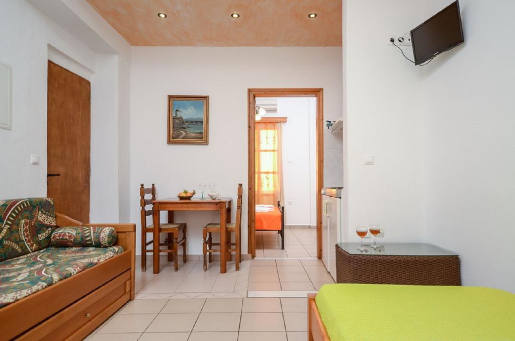 Sofia Studios Agia Anna  Kamer foto
